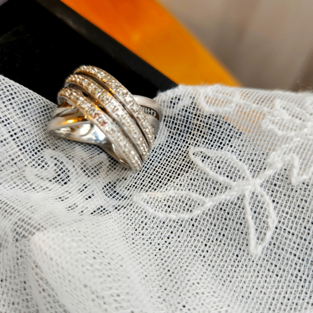 ring - Picture 6 of 8